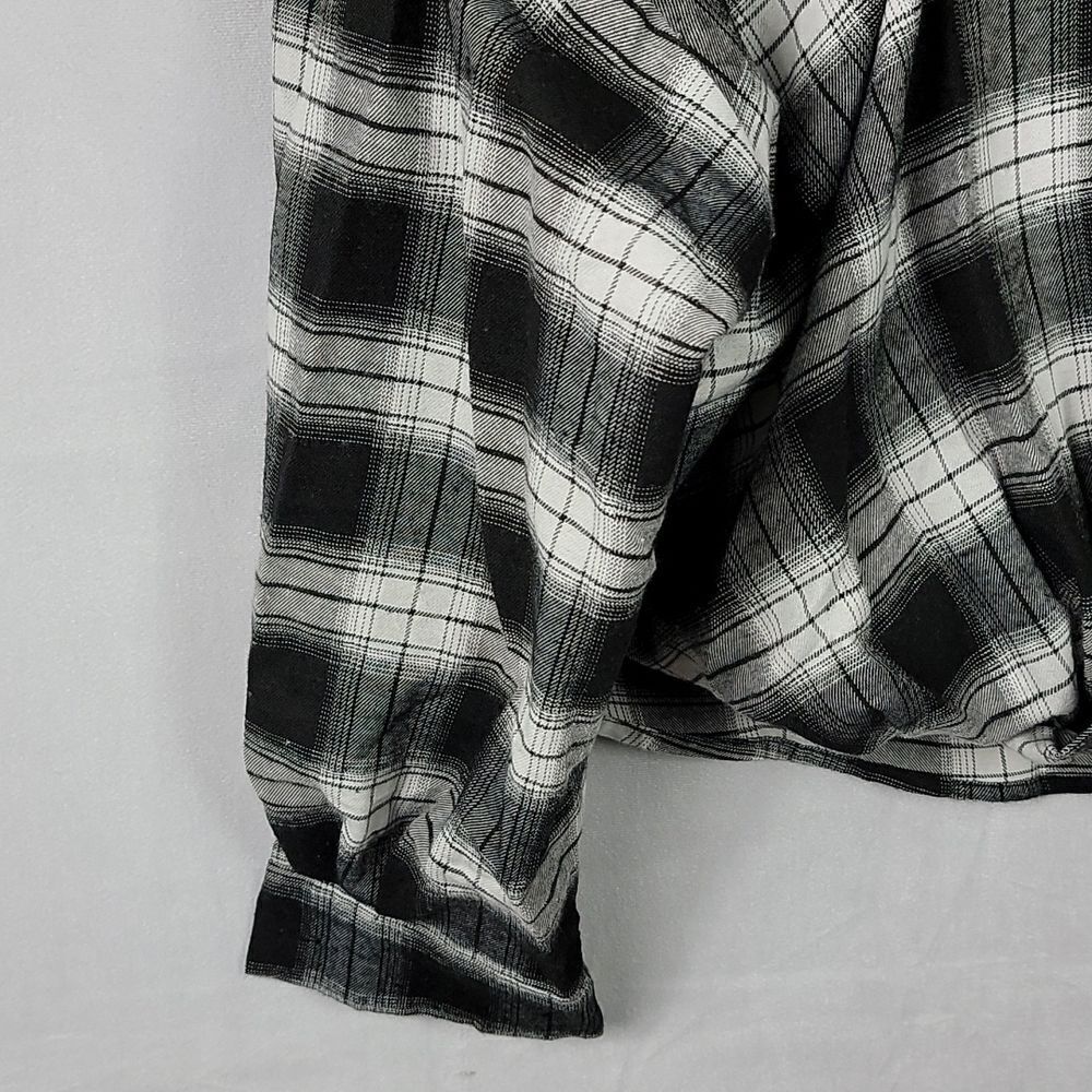 🖤5/$20🖤  SHEIN.. oversized plaid flannel top.. - Picture 6 of 12